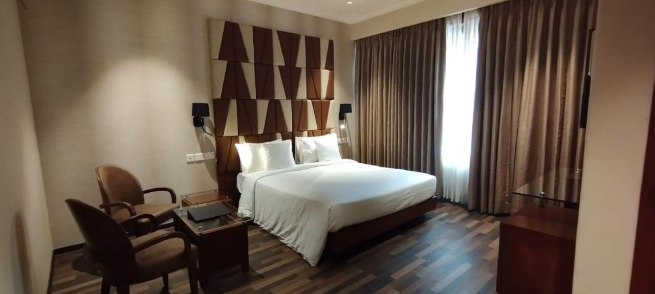 Adiva Residency Beacon, Grant Road, Mumbai Hotel Kültér fotó